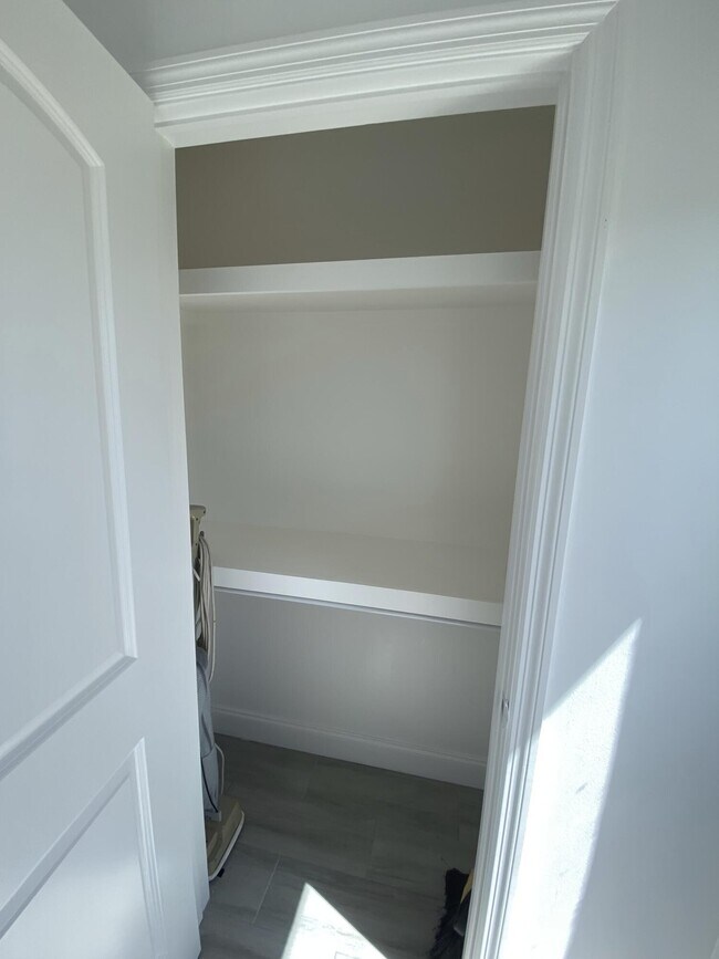 Building Photo - 2450 Black Olive Blvd