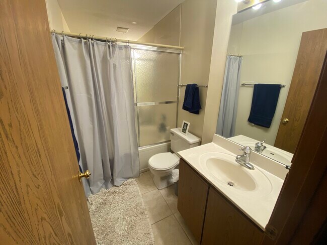 2nd Floor Bathroom - 668 E Buchtel Ave