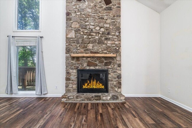 Building Photo - 5708 Bridlewood Dr