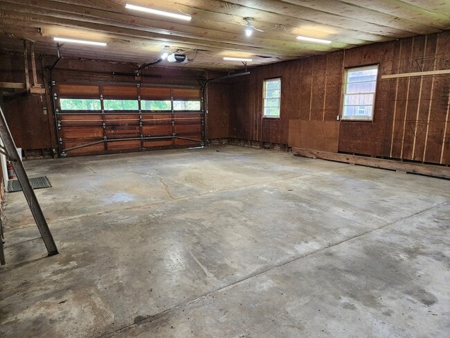 Building Photo - 7522 Utegg Rd