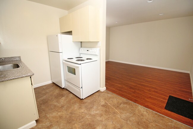 Marin Royal Apartments Corte Madera Ca Apartment Finder Building Photo Marin Royal Apartments