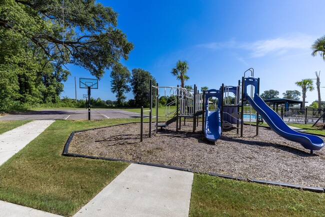 Building Photo - New construction! 5-bedroom, 2-bathroom ho...