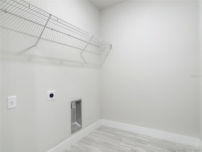 Building Photo - 60 Ballenger Ln