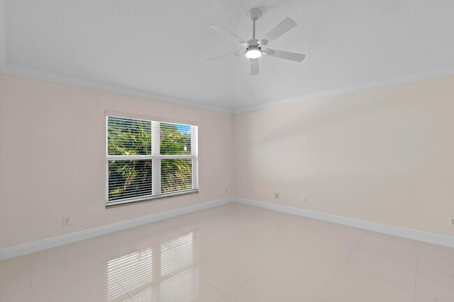 Building Photo - 1151 Delray Lakes Dr
