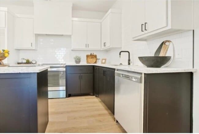 Building Photo - 6918 13th St