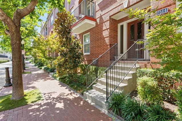 Building Photo - 2514 Worthington St