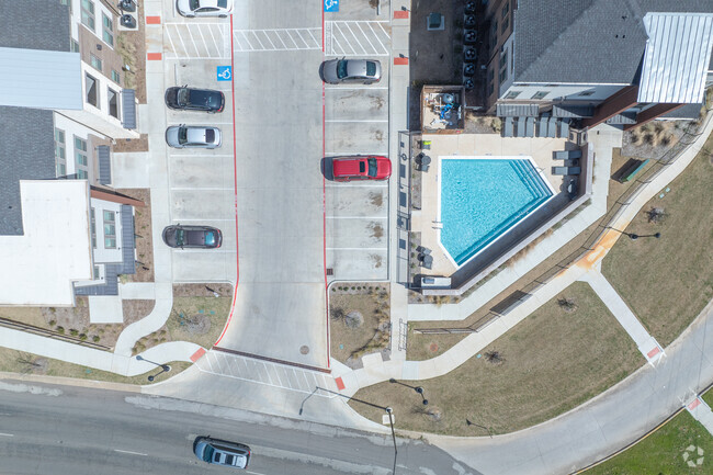 Aerial Photo - Avenue at Sycamore Park
