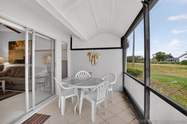 Building Photo - 8697 Sunbird Pl