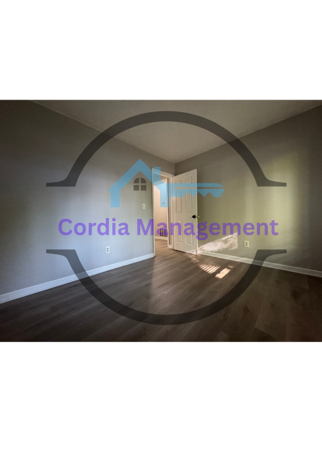 Building Photo - 2 BR Nicely Modern Duplux in Fairburn