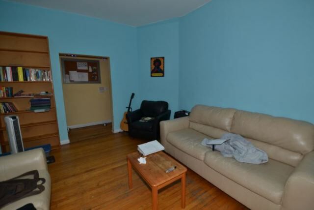 Building Photo - 917W W Waveland Ave