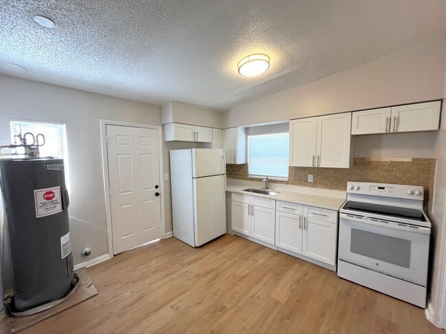 Building Photo - 3008 Herold Dr