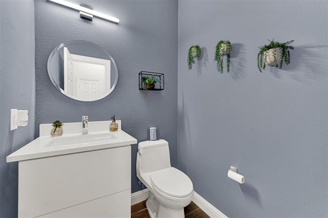 Building Photo - 4697 Edith St