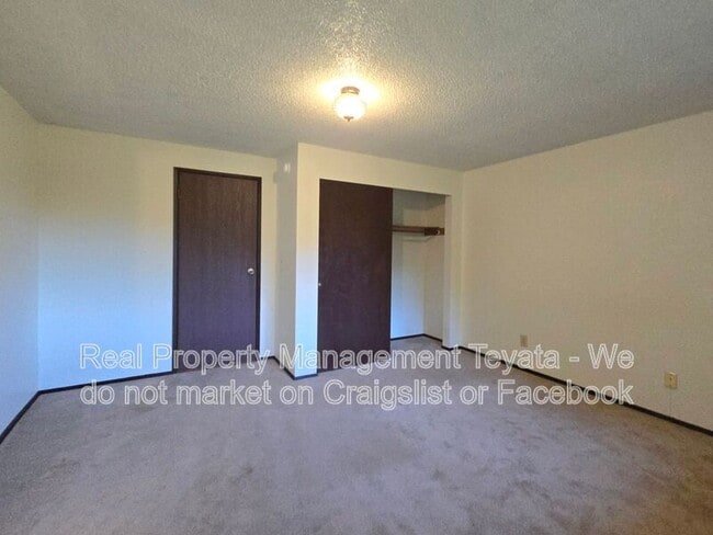 Building Photo - Hillspring Rd (1453)