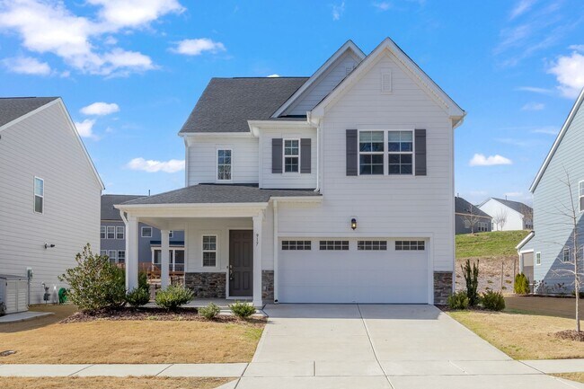 Primary Photo - Light & Bright 4BR 3BA house in Tryon, Wak...