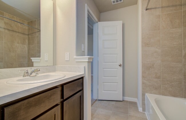 Building Photo - 8435 Moonlight Bay Cir