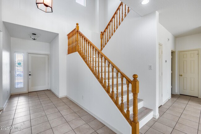 Building Photo - 17435 W Saguaro Ln