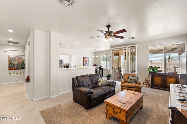 Building Photo - 1819 W Deer Creek Rd