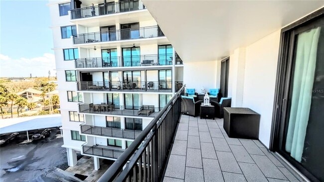 Building Photo - 4822 Ocean Blvd