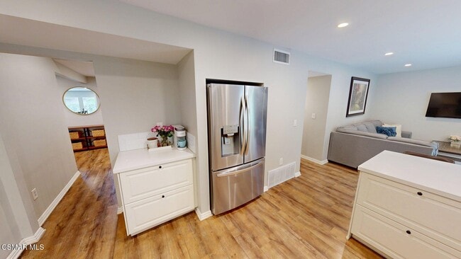 Building Photo - 30621 Sandtrap Dr