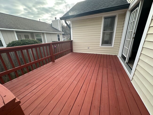 Building Photo - 5598 Arapahoe Ct