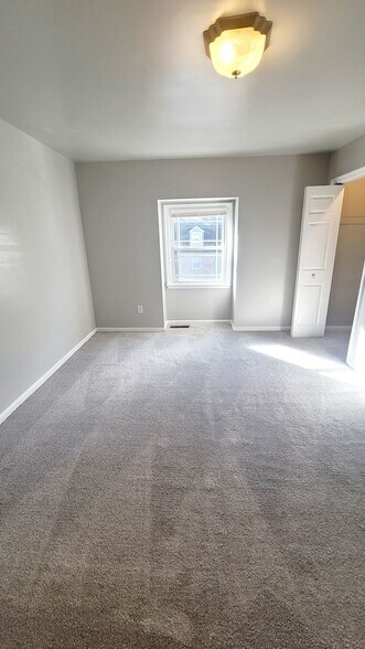 Building Photo - 2742 Goolsby Ave