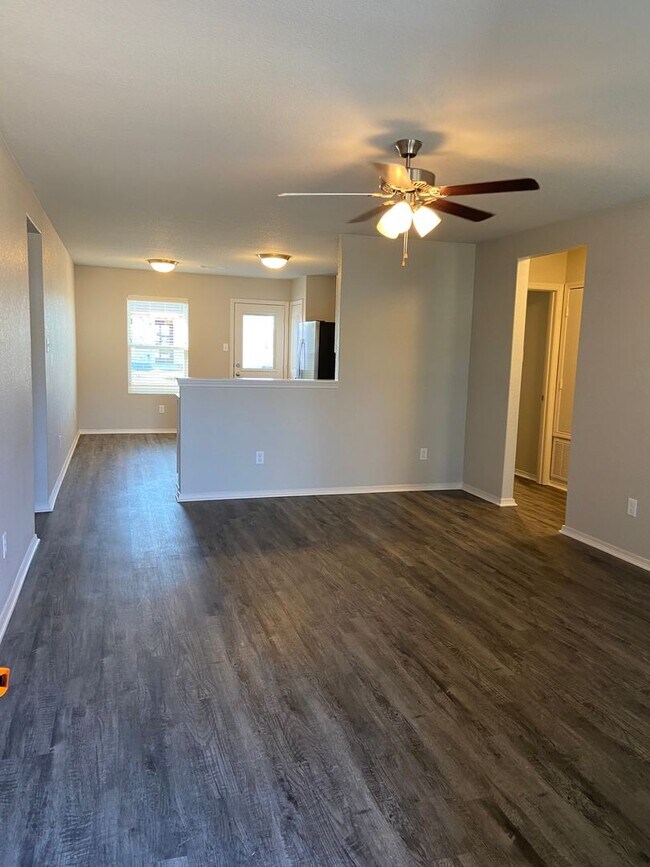 Building Photo - Pre-Leasing Now! Cozy & Inviting 3-Bedroom Home in Conrad Court