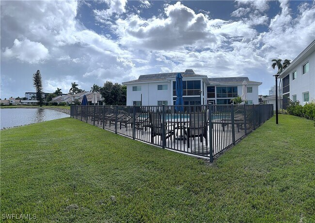 Building Photo - 4170 Crayton Rd