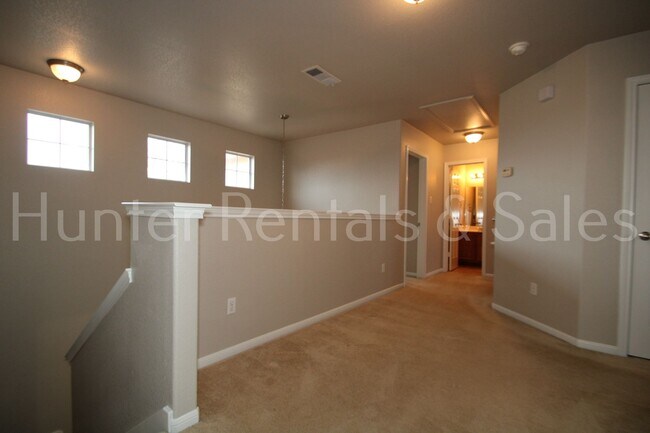 Building Photo - Bridgewood Beauty