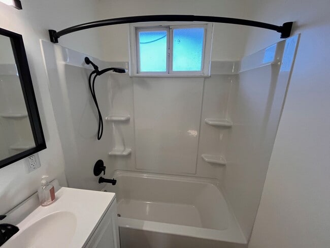 Building Photo - Fully Renovated Home with Large Extra Livingroom and Large Backyar