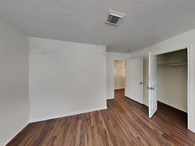 Building Photo - 26881 Monarch Manor Ln