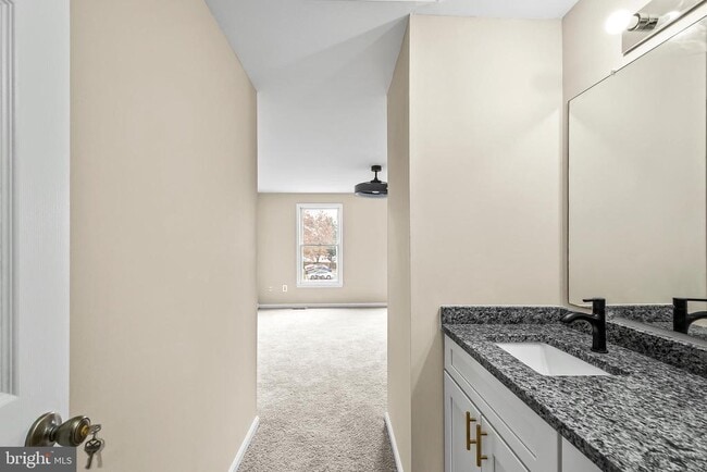 Building Photo - 6185 Little Valley Way