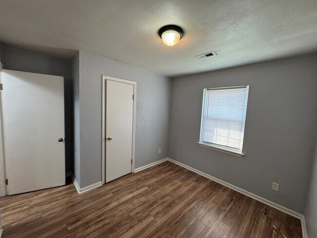Building Photo - 4308 Tides Ct