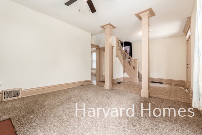 Building Photo - 131 Midland Ave