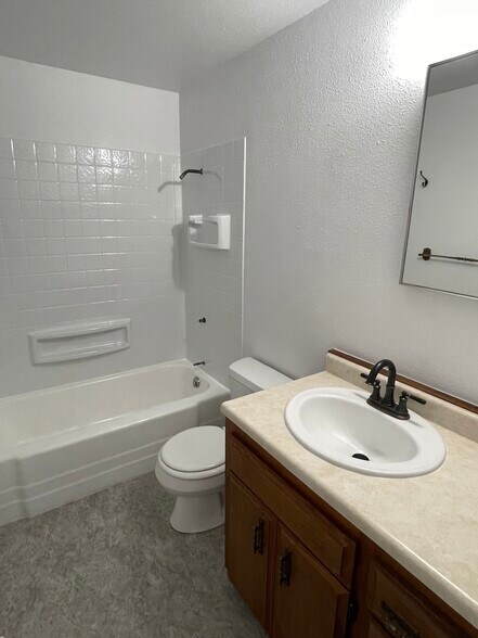 Bathroom - 2901 8th Ave N