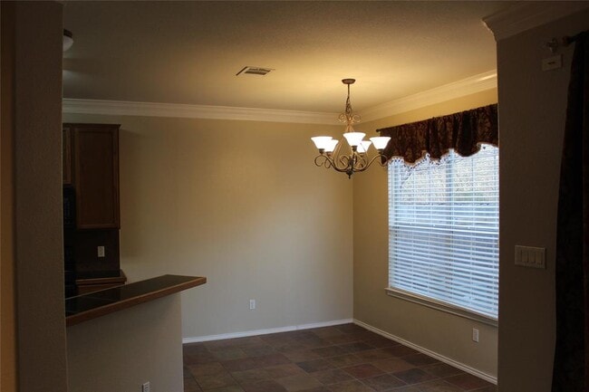 Building Photo - 2632 Century Park Blvd