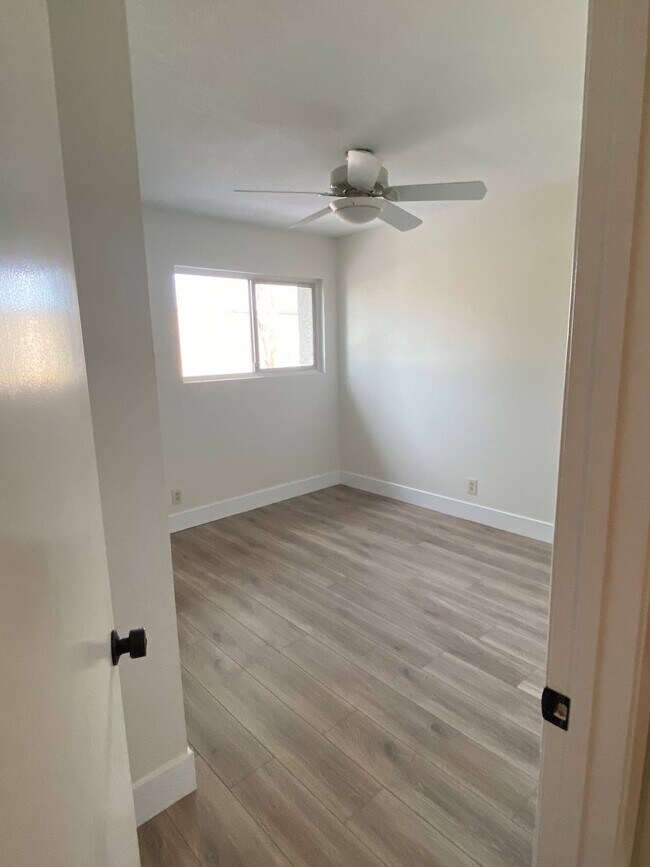 Building Photo - 22945 Leo Ln