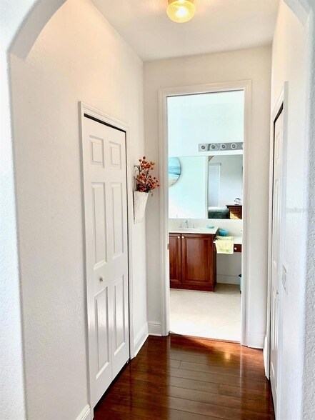 Building Photo - 24312 Westgate Blvd