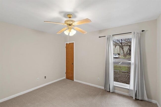 Building Photo - 10616 Mellow Meadow Dr