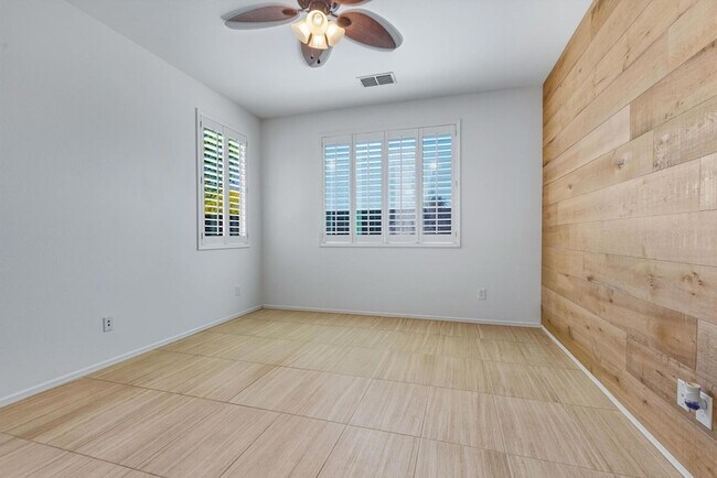 Building Photo - 9233 W Dreyfus Dr