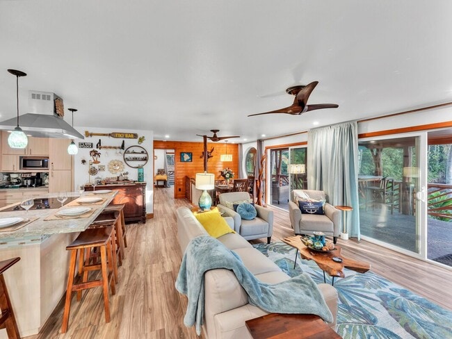 Building Photo - Oceanfront Estate: The Honolii Hale