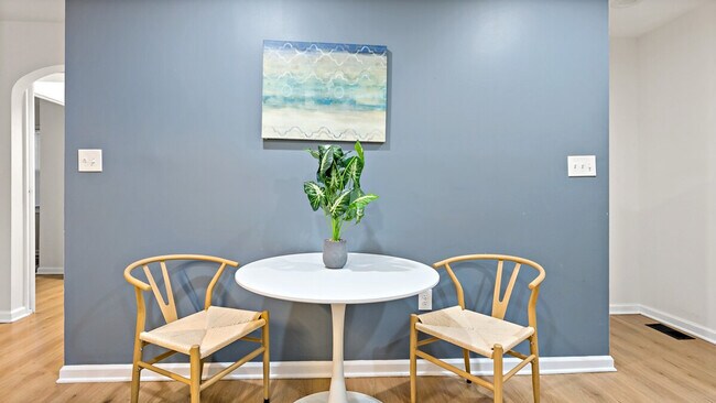 Building Photo - 5545 Davey St