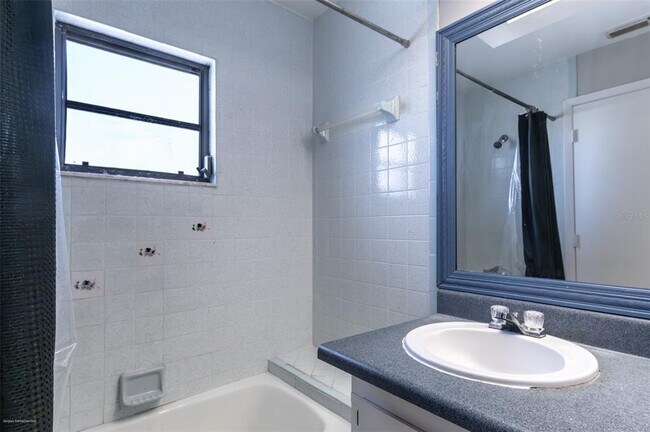 Building Photo - 1204 Spanish Cay Ln