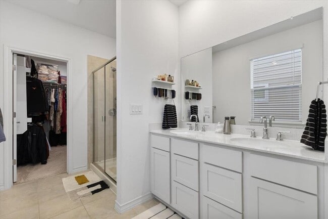 Building Photo - 5200 Jason Dr