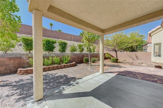 Building Photo - 2475 Sedona Cedar Ave