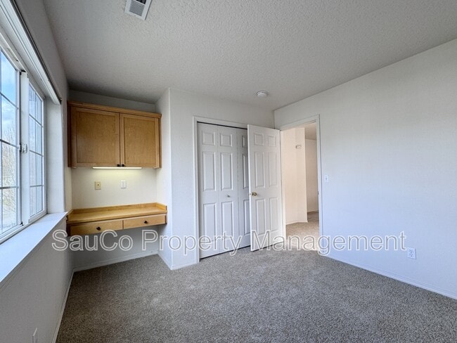 Building Photo - 16933 NW Arizona Dr