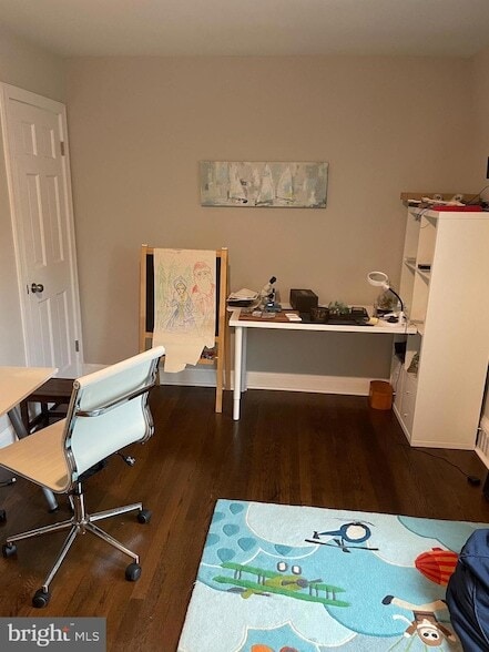 Building Photo - 703 Chetworth Pl