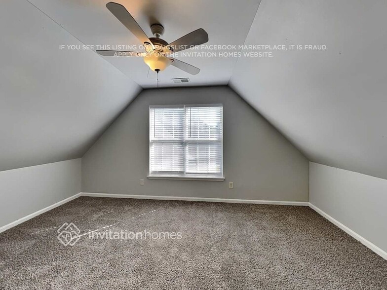 Building Photo - 5810 Hedgecrest Pl