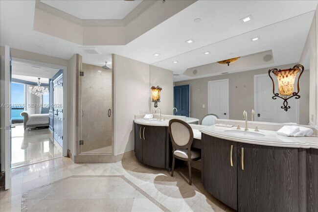 Building Photo - 17875 Collins Ave