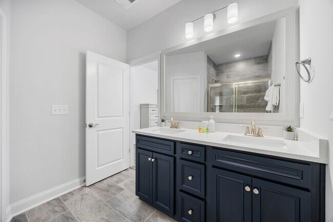 Building Photo - 5115 Double Eagle Wy