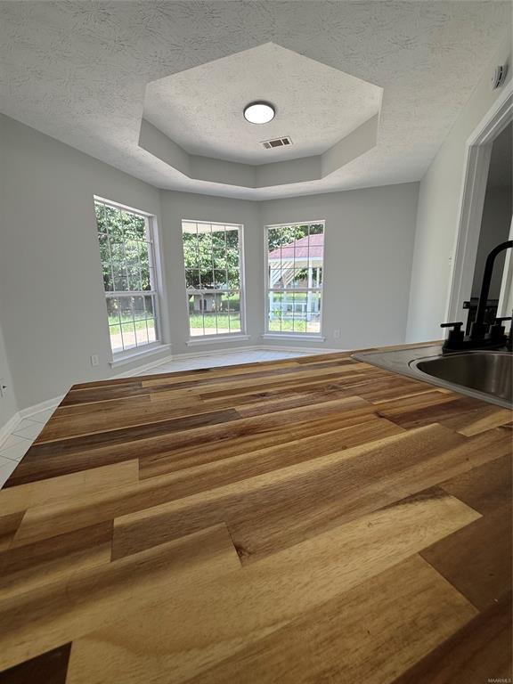 Building Photo - 6524 Foxleigh Ct